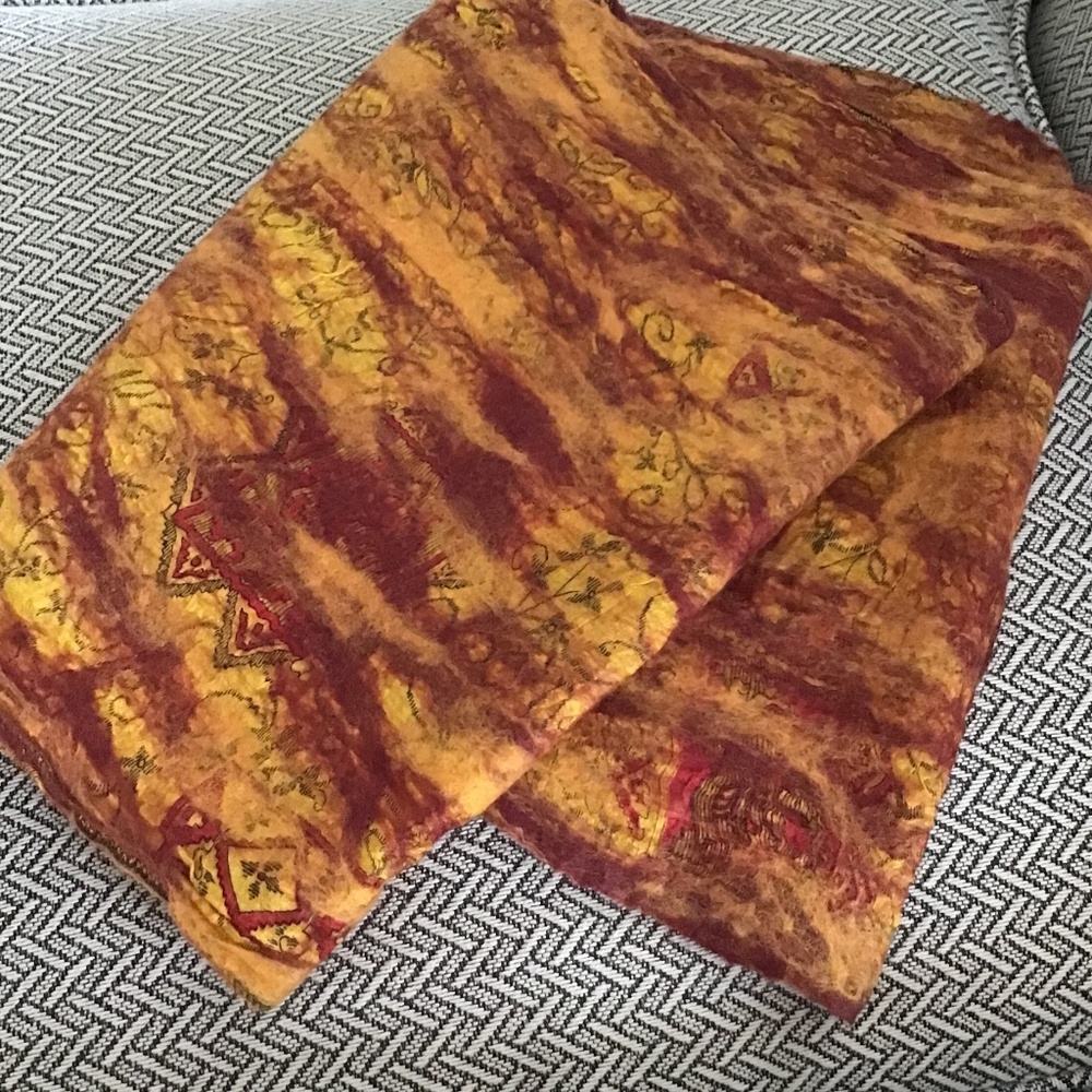 NWOT Silk & Wool Wrap Made in Nepal Shawl Beautiful